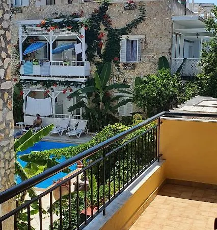 Hotel apartamentowy Nicoll *